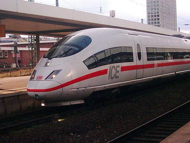 Only every third InterCity train in Germany is punctual.