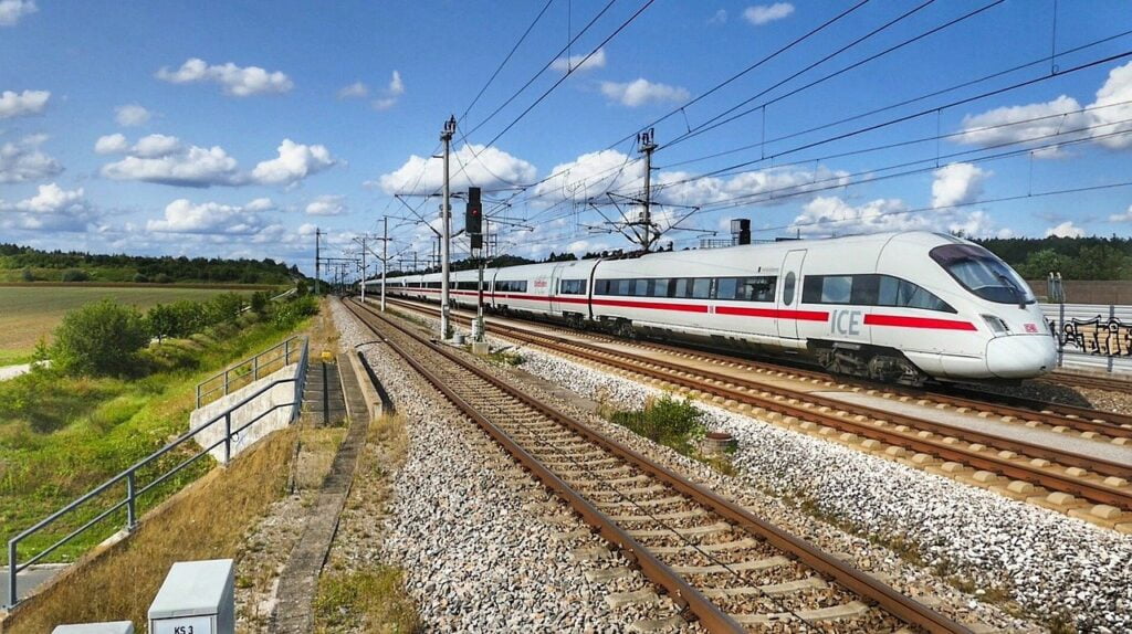 The German railway system is hopeless. But a mobility revolution cannot happen without it.